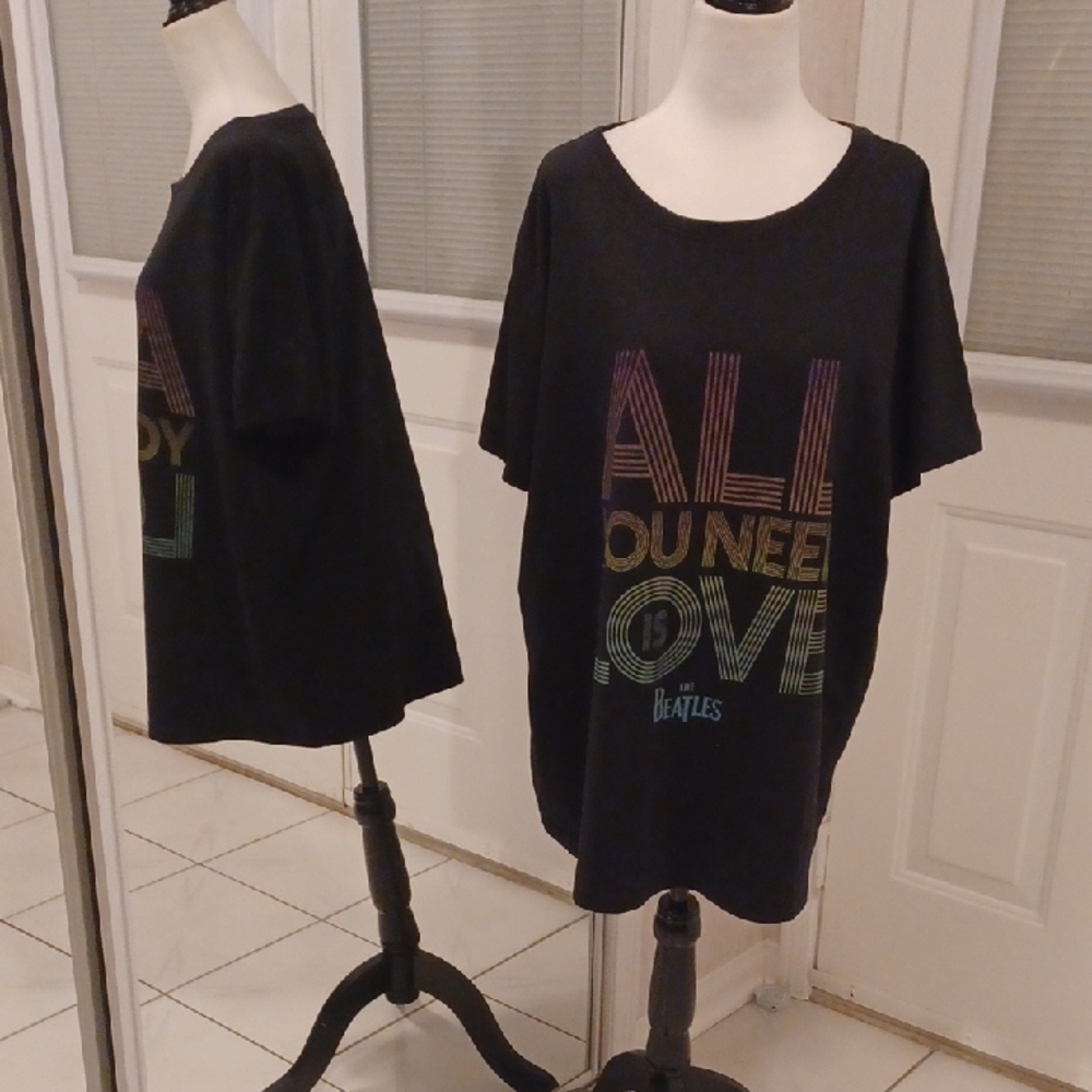 4/$60 Black Beatles Tee With Colourful Text - Size 2X (US18)